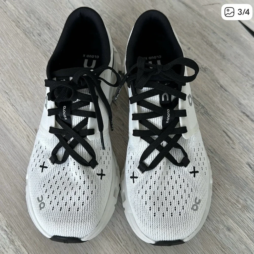 On Cloud X White Running Shoes - Picture 2 of 4
